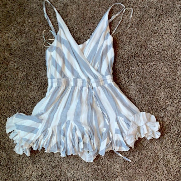 Romper Size S - Picture 1 of 2
